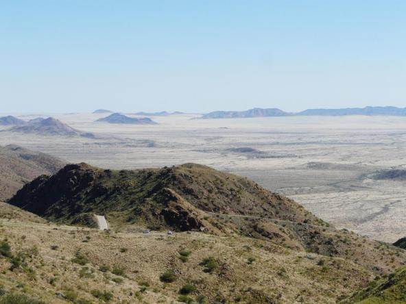 Khomas Hochland (Spreetshoogte Pass) – Blick in die Weite der Namib