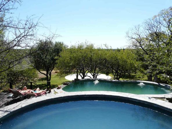 Toshari Lodge (Nähe Etosha Park) – Pool
