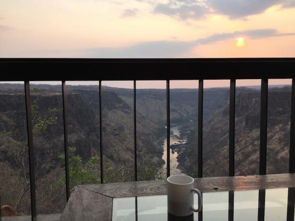 Sonnenaufgang über der Schlucht