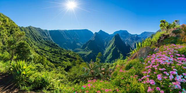 La Reunion Vulkaninsel tropisch Berge grün Indischer Ozean