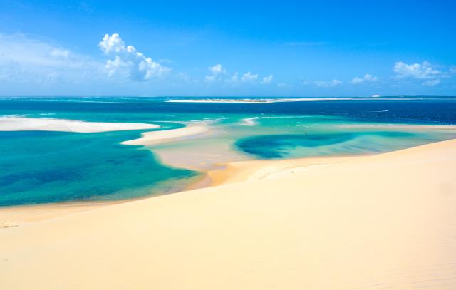 Mietwagenreisen Mosambik Traumstrand Sandstrand Indischer Ozean südliches Afrika Baden